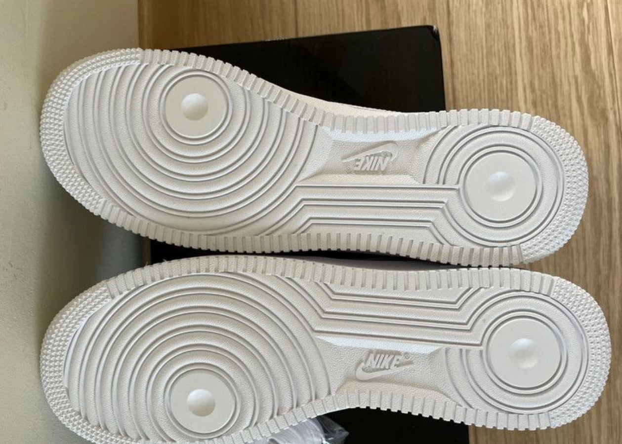 Nike  Air force one supreme