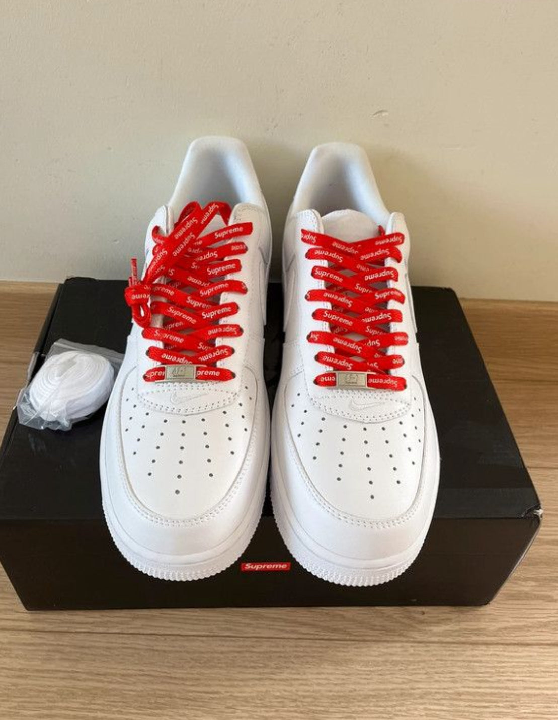 Nike  Air force one supreme