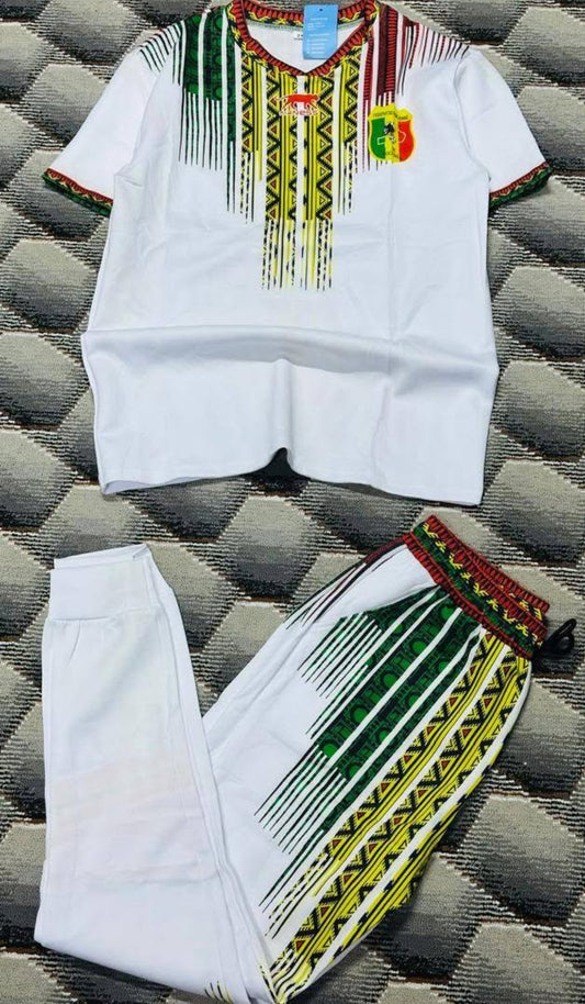 L’ensemble survêtement de Maillot Du Mali